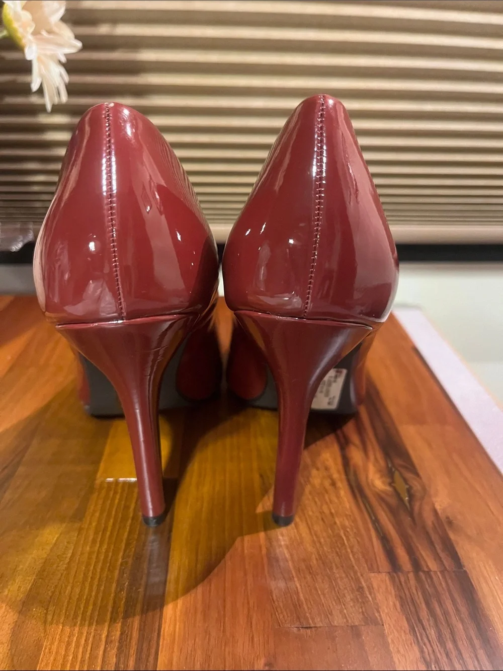 NEW ! Delicious Wine Patent Pointed-Toe Pumps